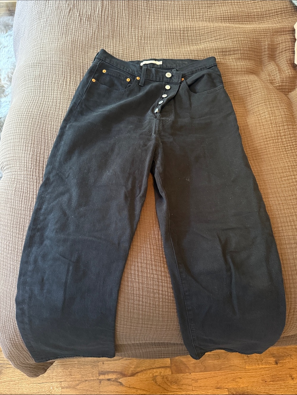 Levi's Black Straight Leg Women Jeans
